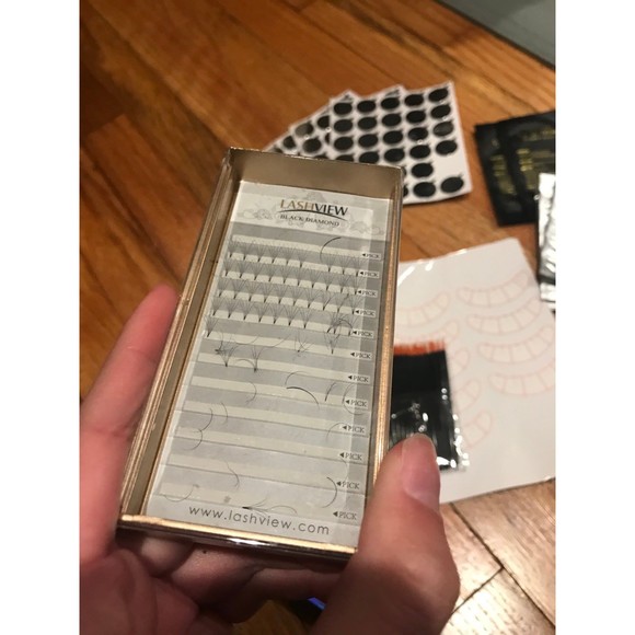 Eyelash extension bundle - Picture 4 of 6